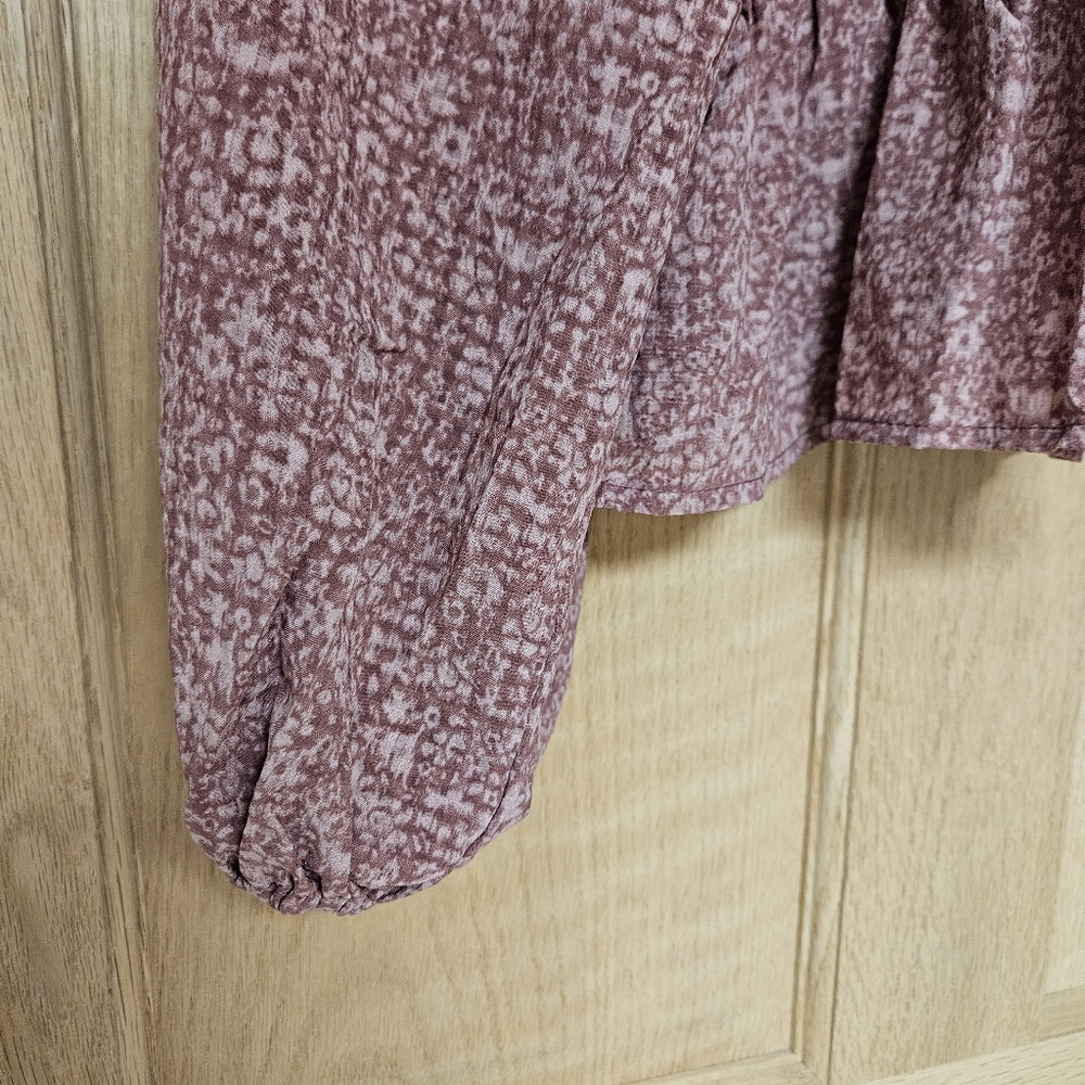 Universal Thread Medium Mauve Floral Patterned Blouse‎ New - Picture 6 of 10